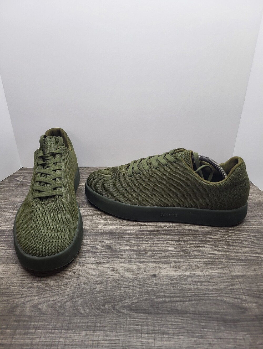 Atoms Model 001 Green Everyday Sneakers Men's Size 11 Casual Shoes
